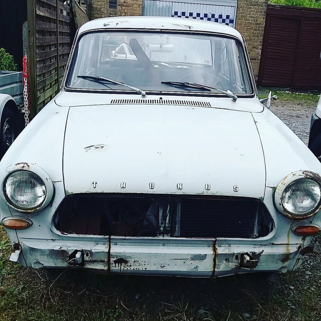 34302232306_e01348f106_b